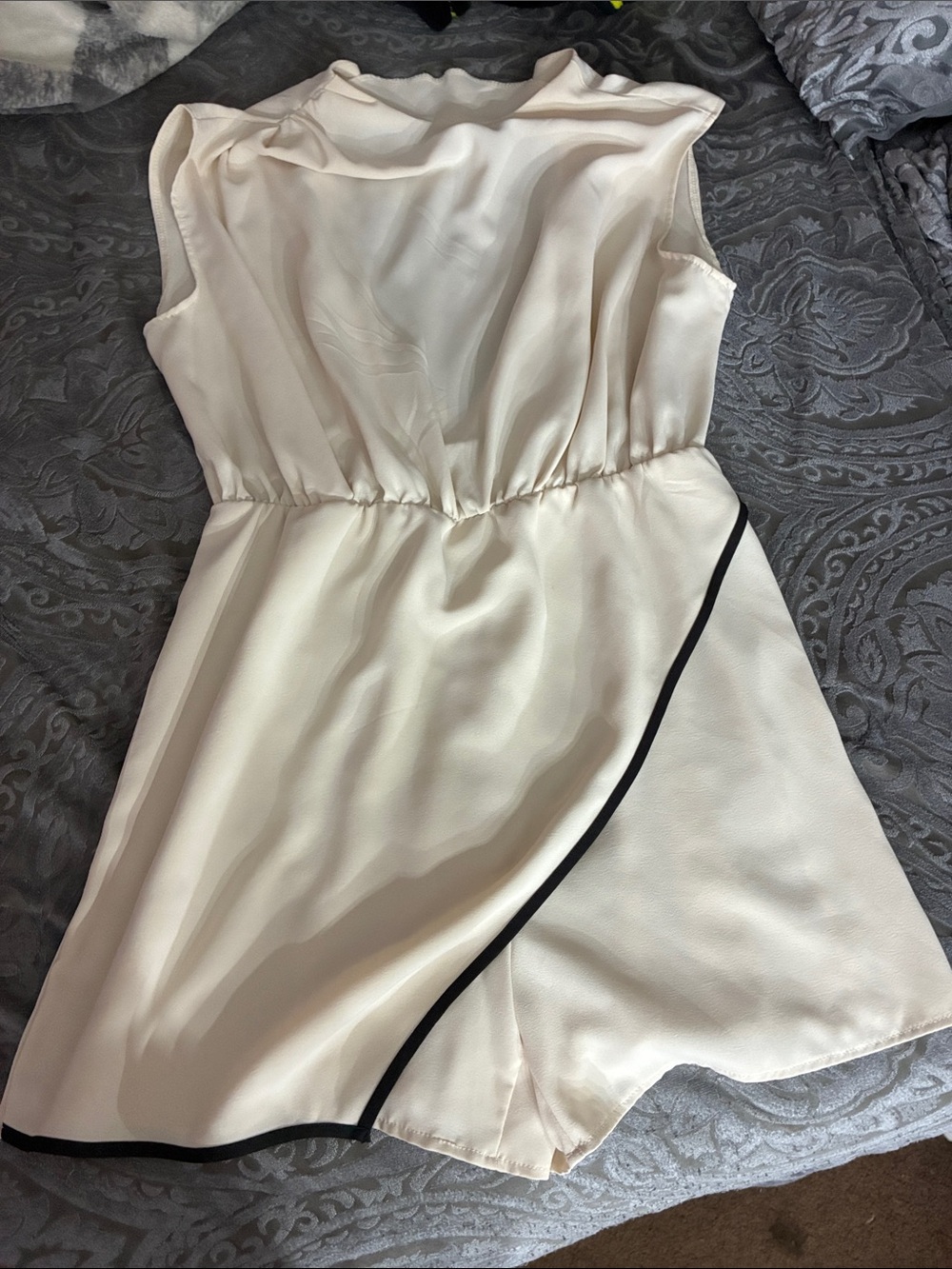 SHEIN Cream Sleeveless Wrap Romper with Black Trim